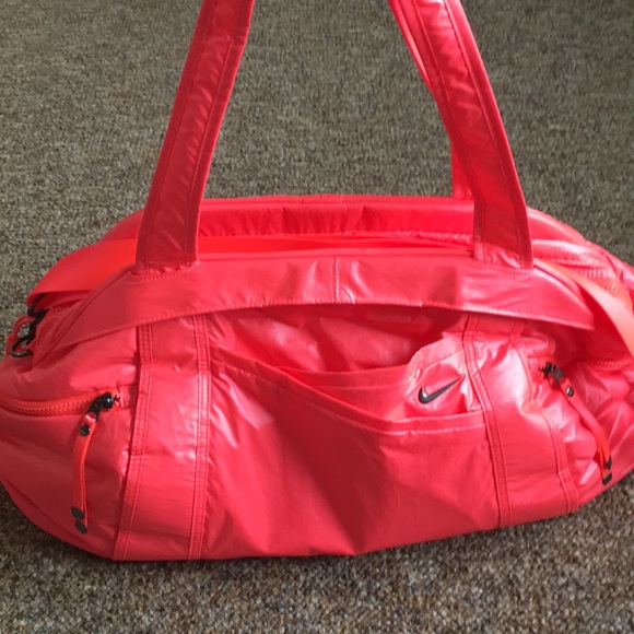 neon pink nike bag